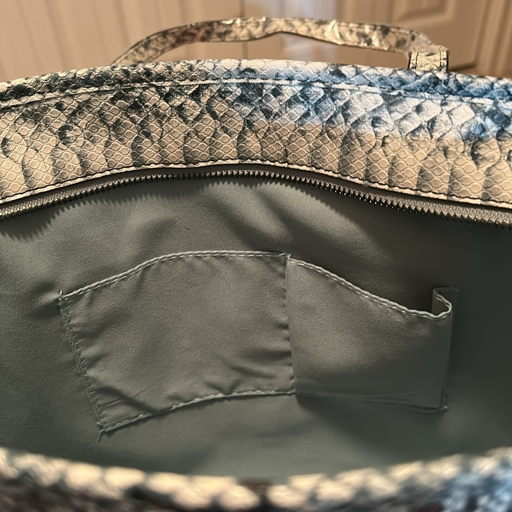 Studio Badgley Mischka, Vegan Leather, Light Blue Snake TOTE. NWT - Picture 7 of 16